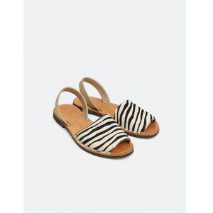 Lola De Menorca Shoes Womens Size 40 Zebra Print Leather Slingback Spain Sandals